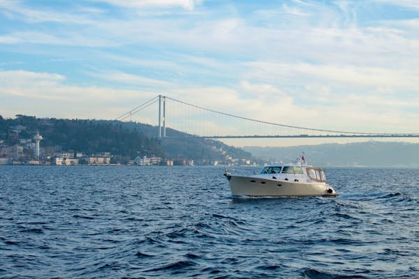 Découvrez l'austral : un voyage de luxe au cœur des océans